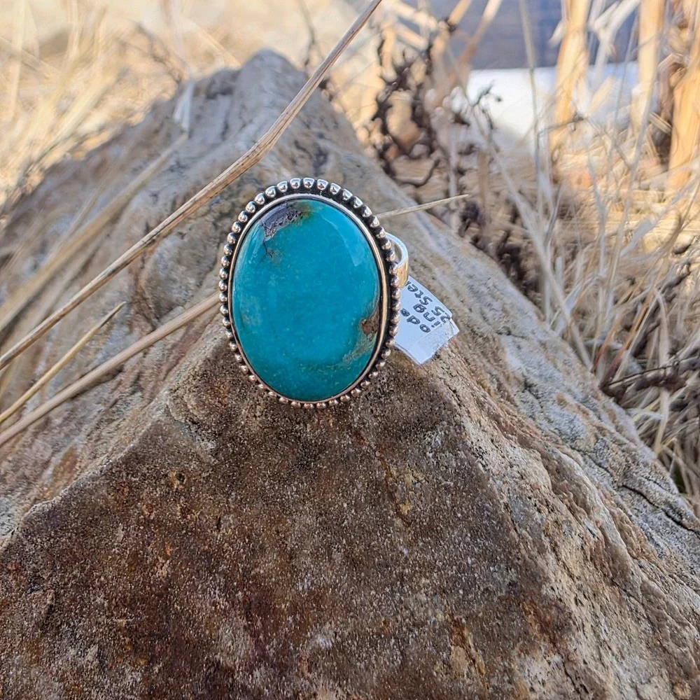 Arizona Turquoise Sterling Silver 925 Statement‎ Ring Size 9 Oval Beaded H034